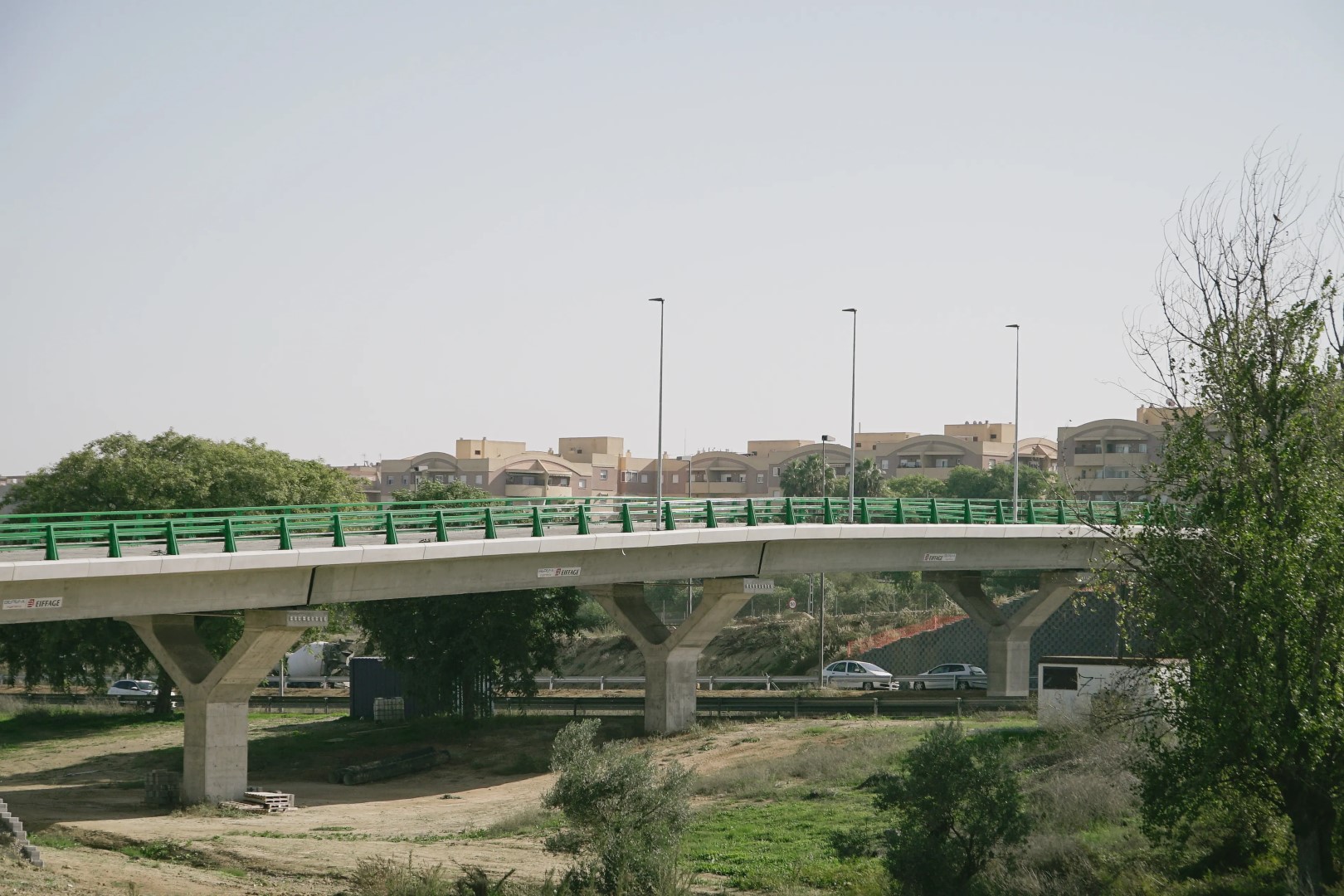 Vue de côté du pont DOS HERMANAS - Eiffage Infraestructuras